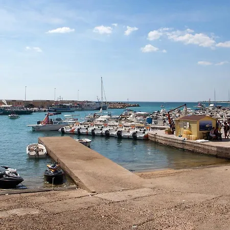 Affitto Monolocale Vicino Mare E Servizi M608 *